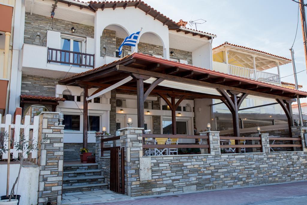 Stergios Beach House ออร์โมส ปานากีอาส ภายนอก รูปภาพ